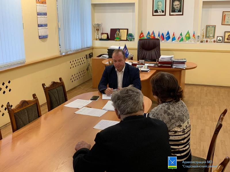 Очередной прием граждан помог дать конкретный ответ на вопрос инициативной группы из села Новиковка