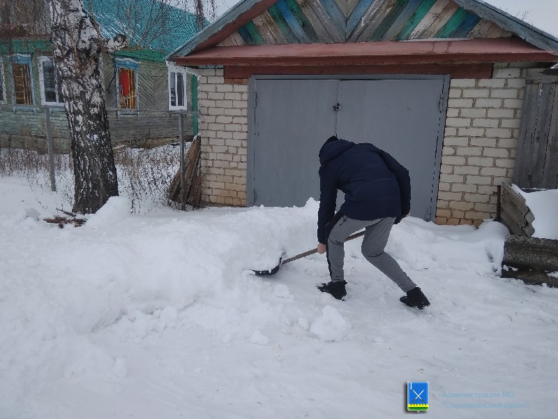 14 января студенты Старомайнского технологического техникума навестили пожилых людей р.п. Старая Майна и приняли активное участие в расчистке снега