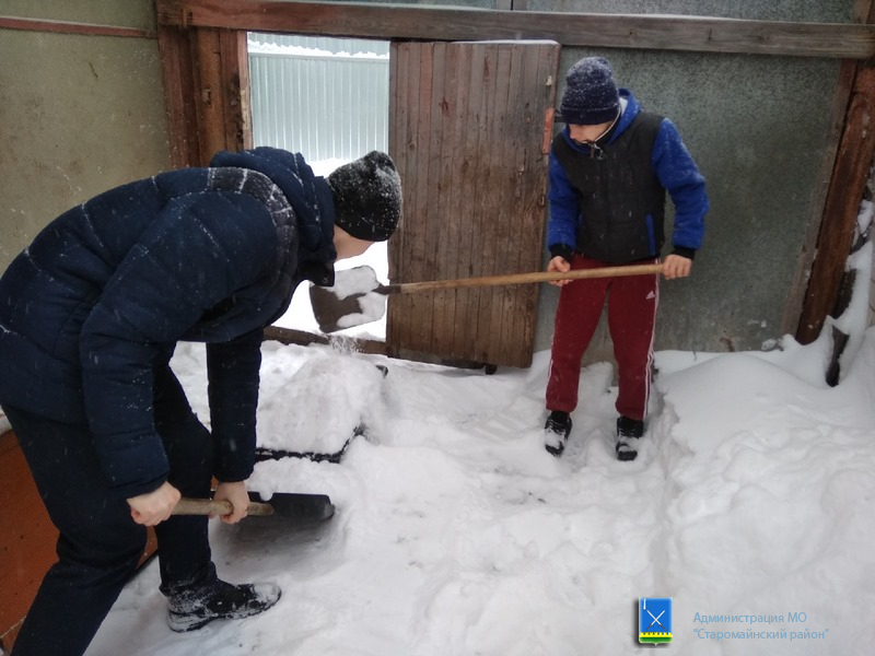 29 января студенты Старомайнского технологического техникума навестили пожилых людей р.п. Старая Майна и приняли активное участие в расчистке снега.