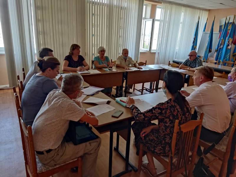 13 августа  состоялось первое заседание трёхстороннего комитета при Трёхсторонней комиссии Ульяновской области по регулированию социально-трудовых отношений