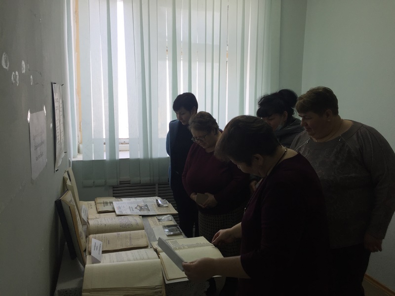 10 марта 2022 года в муниципальном архиве Старомайнского района прошёл День открытых дверей